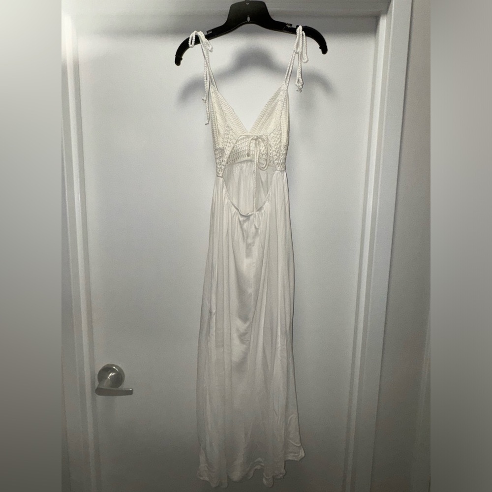 Forever 21 White Maxi Crochet Top Backless Size Small - Picture 3 of 6